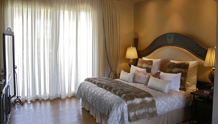 thaba-eco-hotel-bedroom-vip